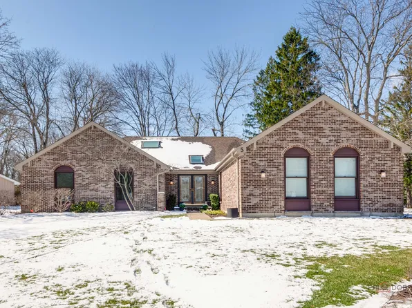 5 Whitby Cir, Lincolnshire, IL 60069