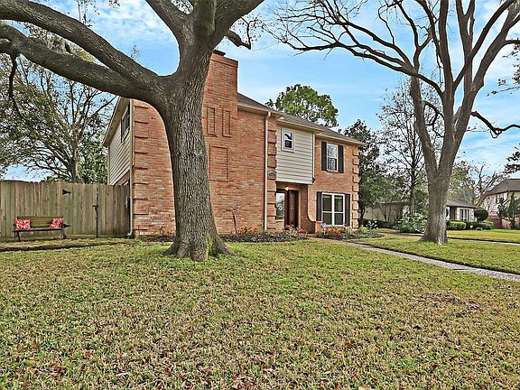 4th image of 1414 Lakecliff Dr