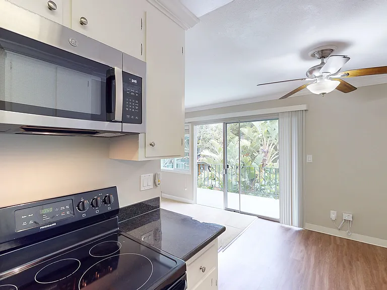 225 Nova Albion Way #21 — Photo 3