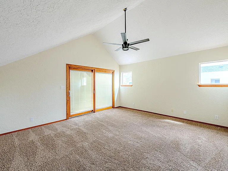 5137 Glenwood Pointe Ln NE #5137 — Photo 47