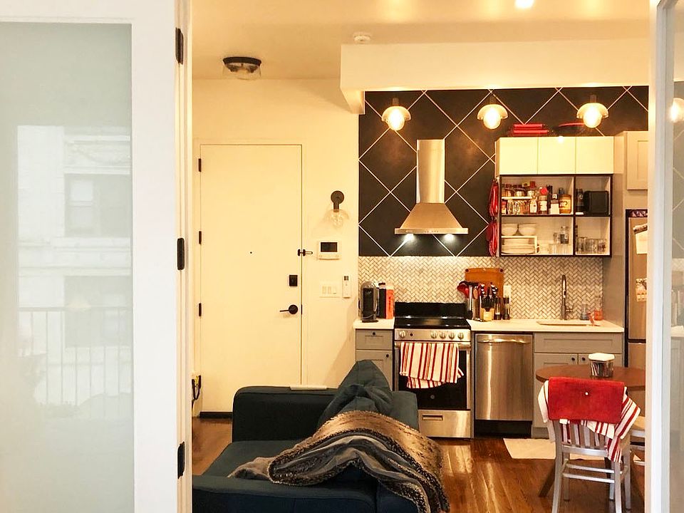 1st image of 92 Graham Ave #3D