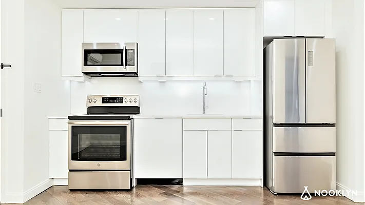 Rented by Nooklyn NYC LLC | media 17