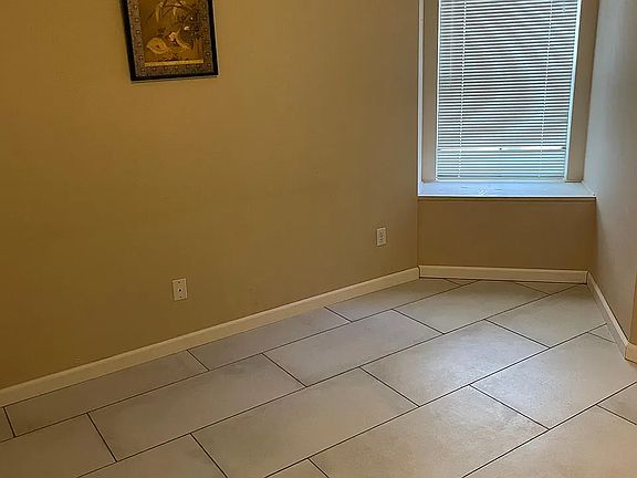 4th image of 1510 Middlesbrough Ln