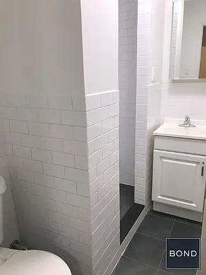 Rented by Bond New York | media 24