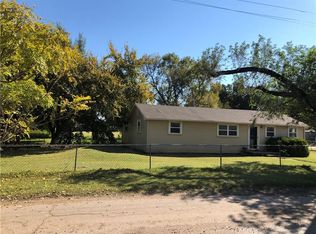 306 SE 2nd St, Tuttle, OK 73089
