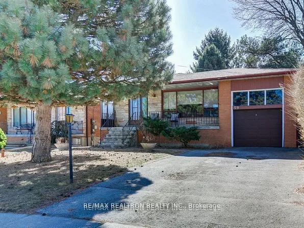 59 Dunelm St, Toronto, ON M1J 3G3