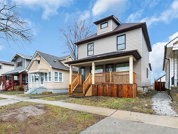 3rd image of 1264 Albert Rd #1262