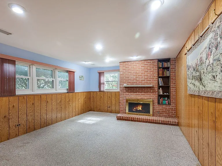 3990 Hudson Dr — Photo 11