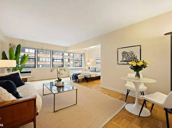 333 E 75th St APT 8C, New York, NY 10021