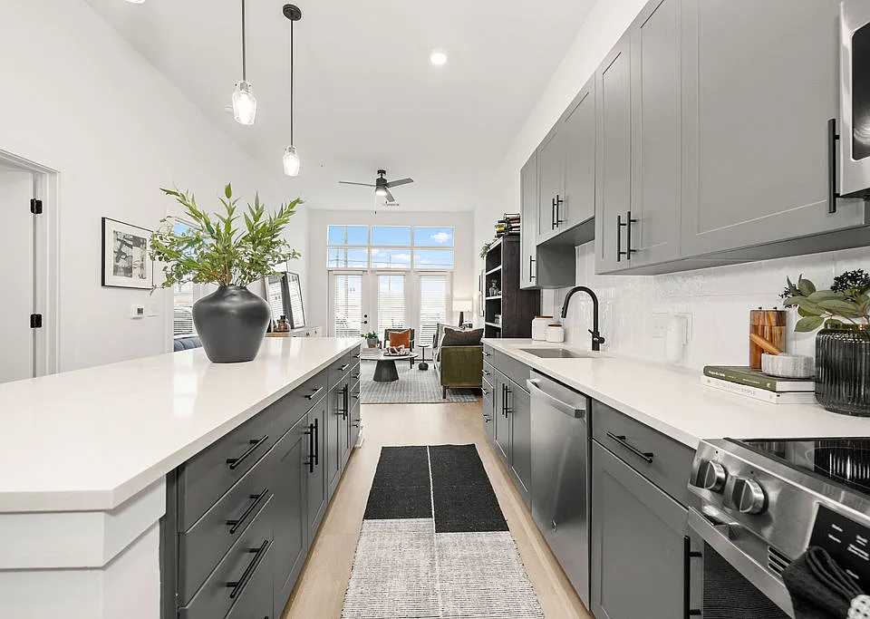 704 at the Quarter apartments community photo
