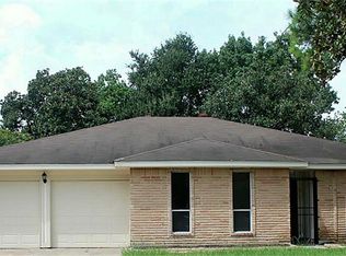 251 La Fonda Dr, Houston, TX 77060