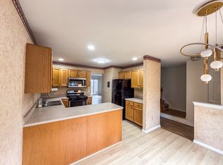 1065 Howertown Rd, Catasauqua, PA 18032