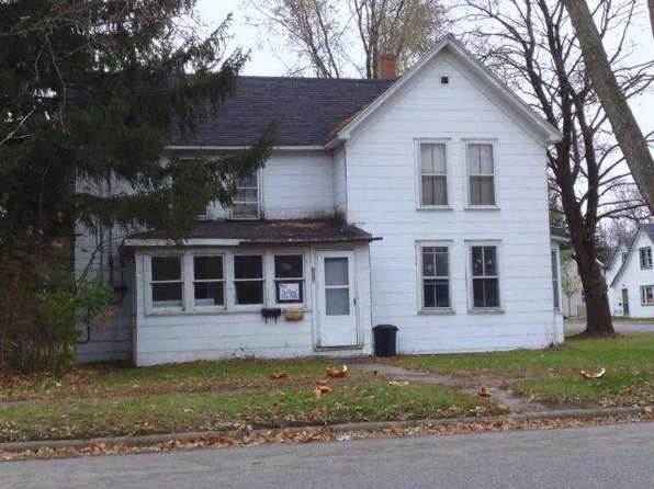 1218 9th St E, Menomonie, WI 54751