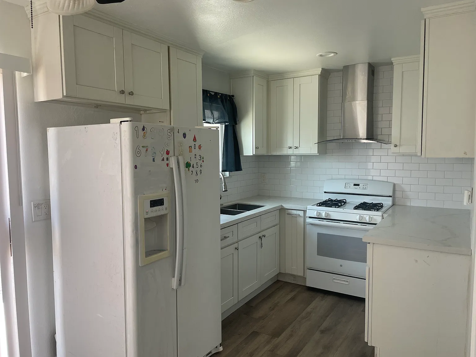 2 bed, 1000 sqft, $2,800 — Photo 2