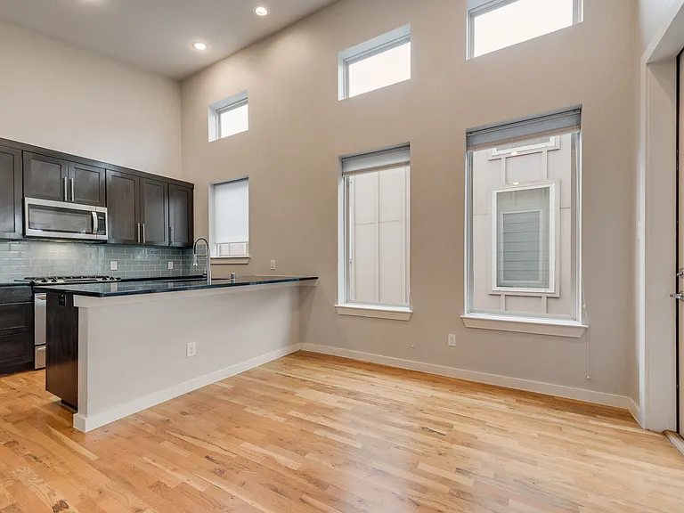 1811 Euclid Ave #2 — Photo 23