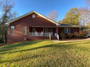 542 Sam Brown Blvd, Commerce, GA 30529