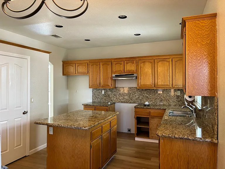 5021 Chaparral Ct — Photo 21