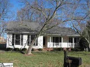 403 Belcross Dr, Simpsonville, SC 29681