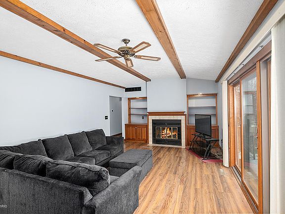 5th image of 11069 James St