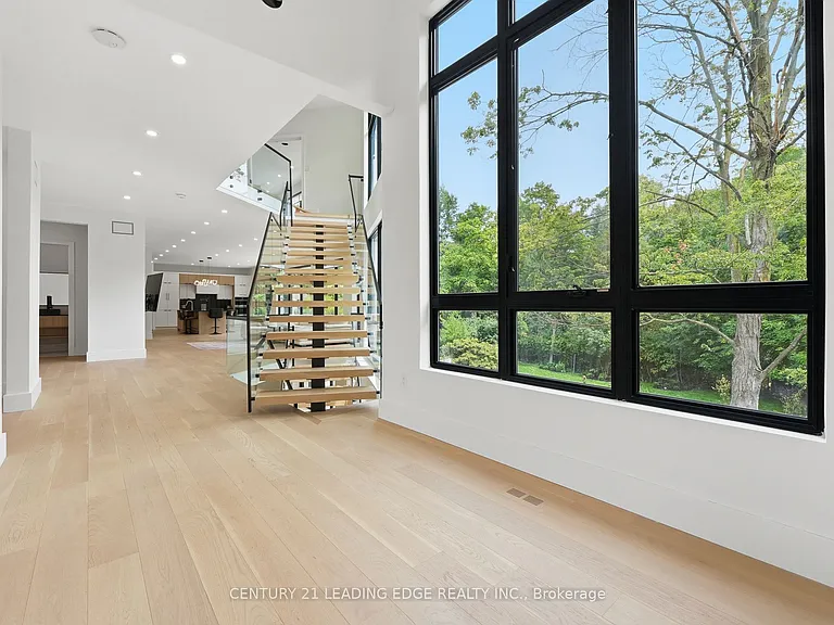 1362 Devon Rd — Photo 6