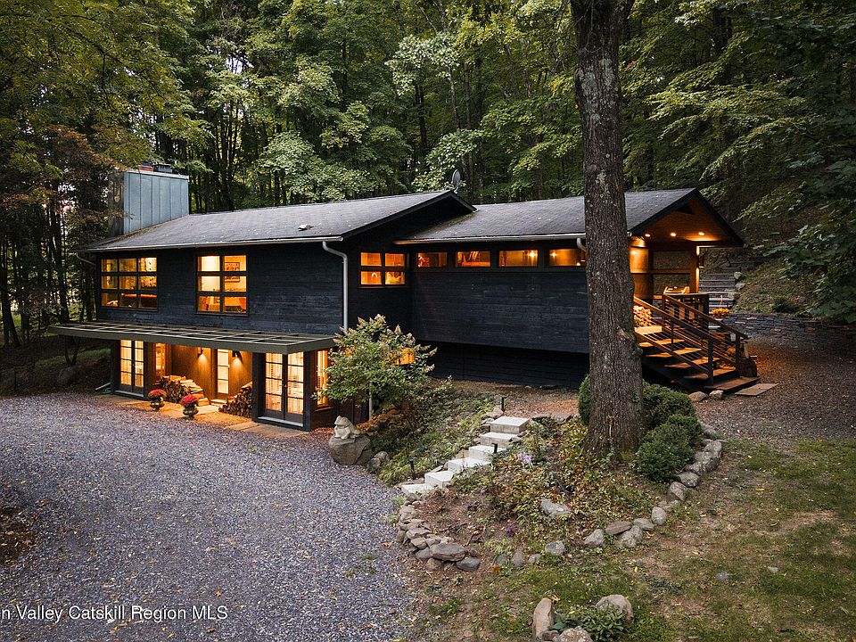 1st image of 27 Bakertown Road