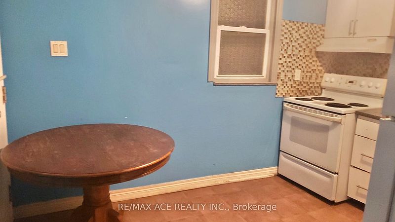 Mississauga House for rent - 3 Bedrooms in Mississauga