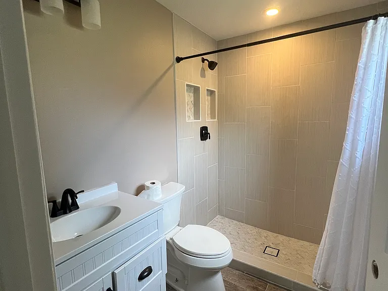 270 Arbor Dr W — Photo 20