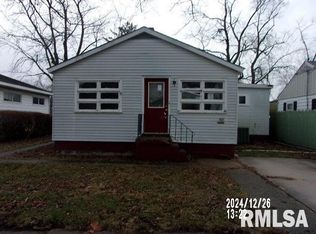 905 W Penn St, Hoopeston, IL 60942