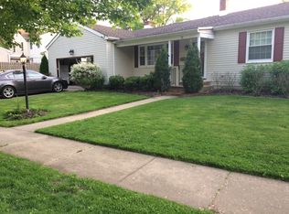 10 Treaty Elms Ln, Haddonfield, NJ 08033