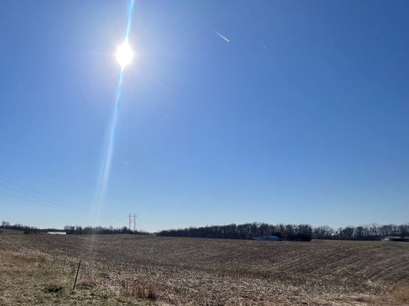 8372 Locust Rd, Tell City, IN 47586