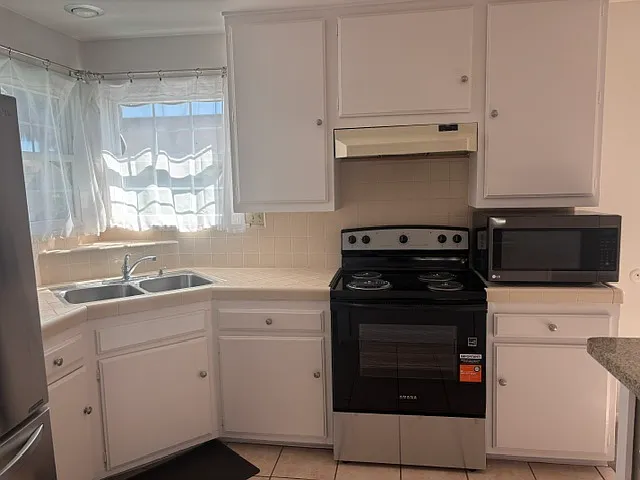 2 bed, 820 sqft, $2,550 — Photo 4