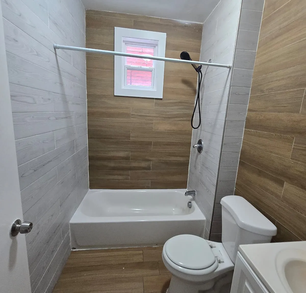 4 bed, $2,600 — Photo 3