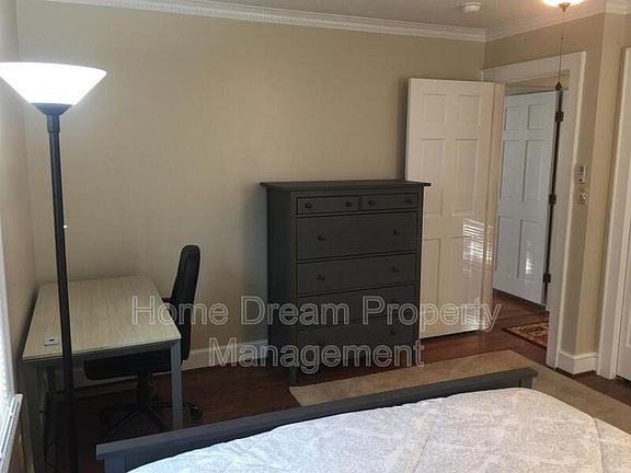 4th image of 842 Spring Valley Dr #A2