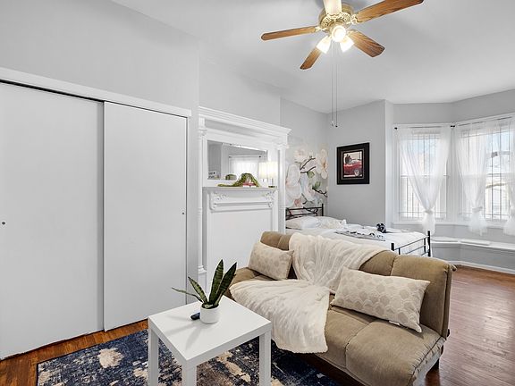 3rd image of 4040 Spruce St #11500133