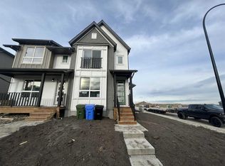 200 S Belmont Way SW, Calgary, AB T2X 4Z8