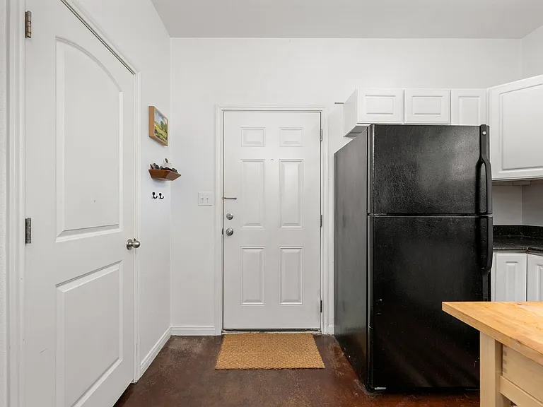 1610 Willow St #B — Photo 11