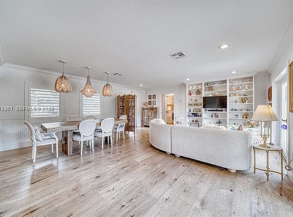 4th image of 7621 SW 65th Pl