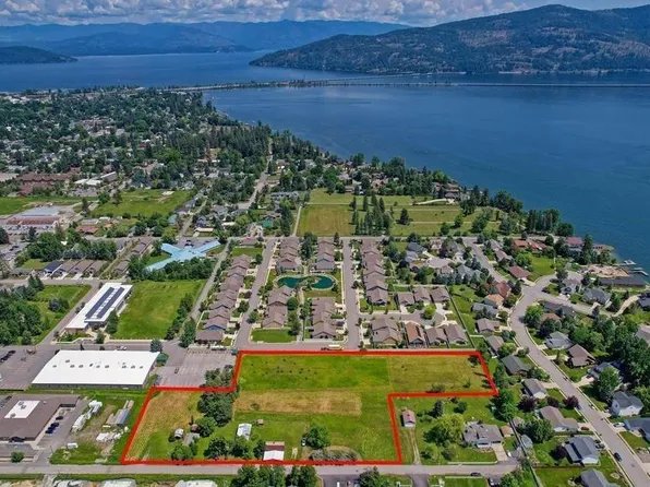 Ridley Village Rd, Sandpoint, ID 83864