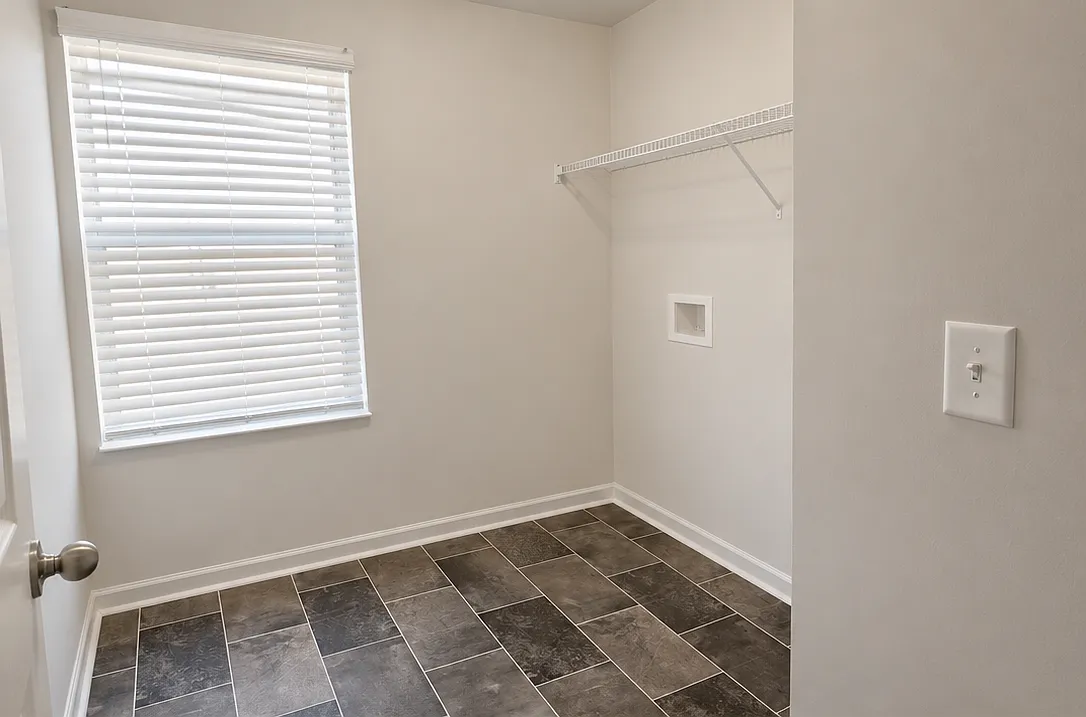 4 bed, 1925 sqft, $2,000 — Photo 4