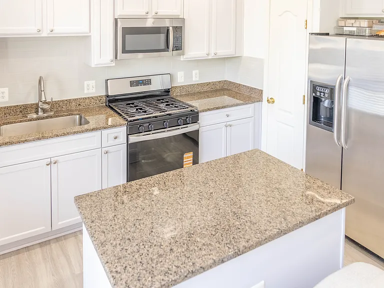 12824 Clarksburg Square Rd #105 — Photo 47