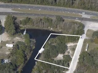 68 SE 989th St, Old Town, FL 32680