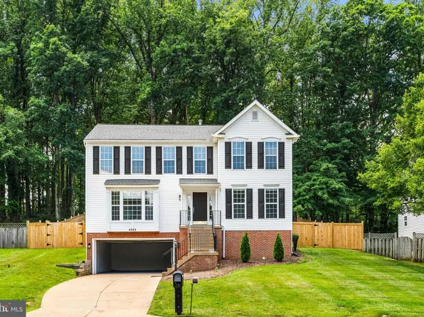 4925 Frishman Ct, Woodbridge, VA 22193