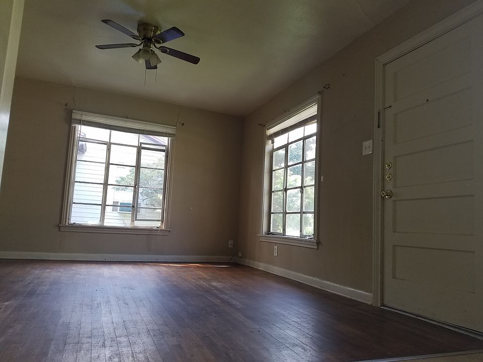 1st image of 2026 W Hermosa Dr