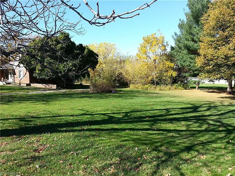 2nd image of 22614 Center Ridge Rd
