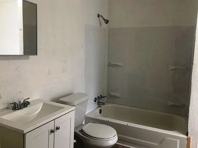 1127 Victory St — Photo 12