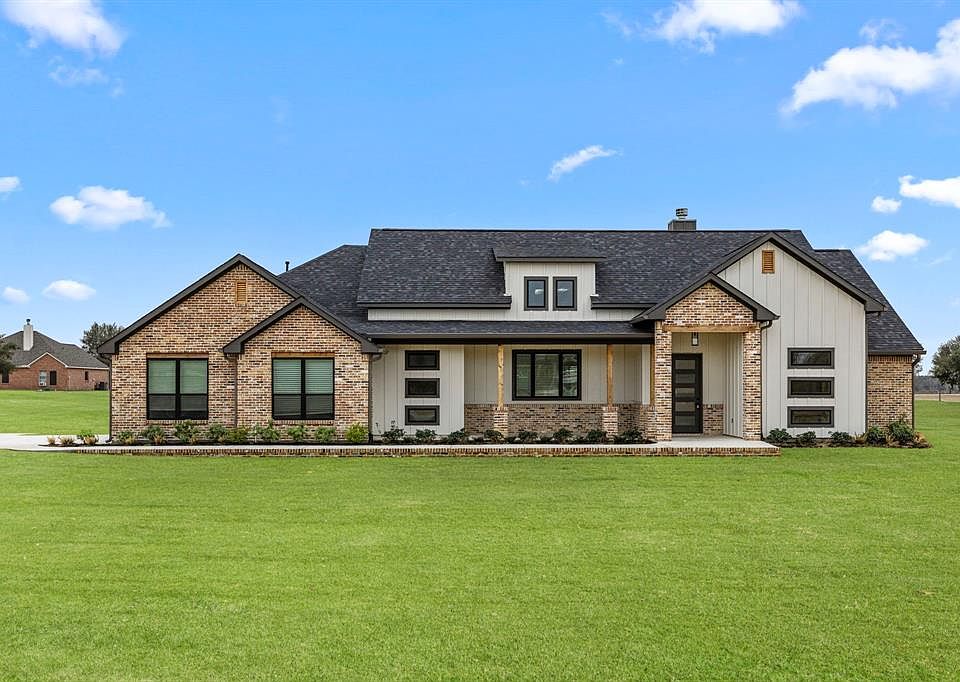 1st image of 709 Blue Topaz Drive