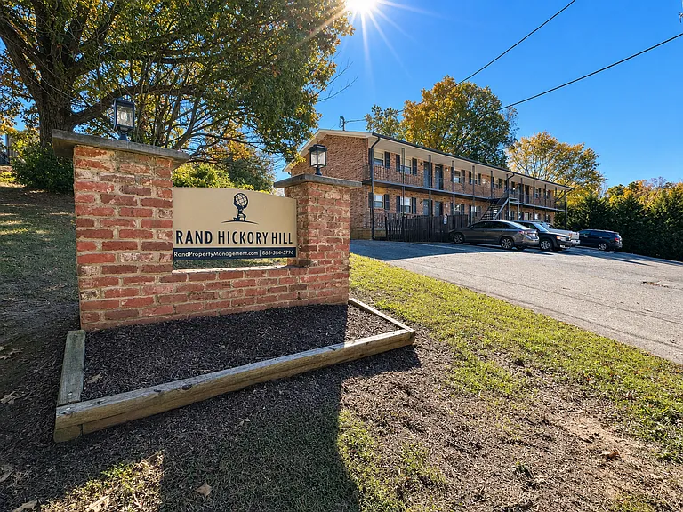 Hickory Hill Apartment Homes — Photo 2