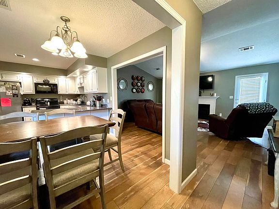 3rd image of 2520 Britton Dr