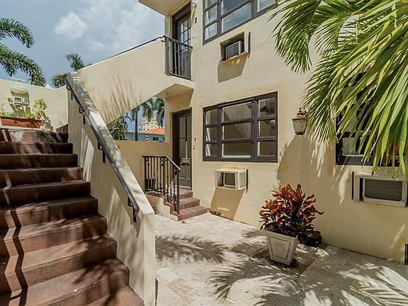 2nd image of 233 Royal Poinciana Way #4