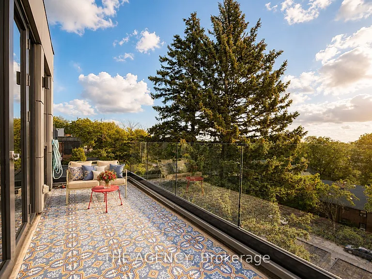 15 Albemarle Ave — Photo 29